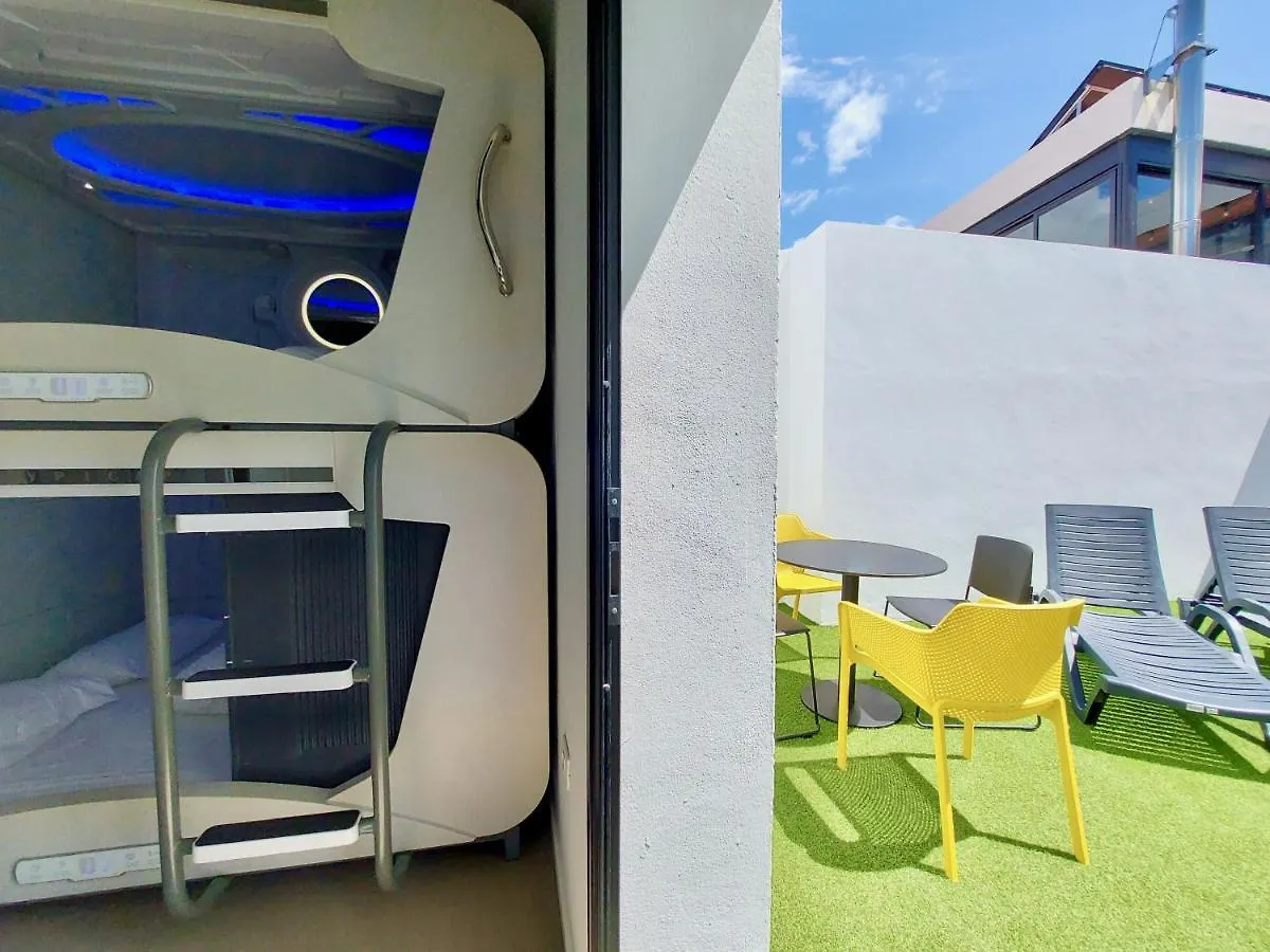 Капсульный отель Atypicap Capsule Hostel Пуэрто-де-ла-Крус