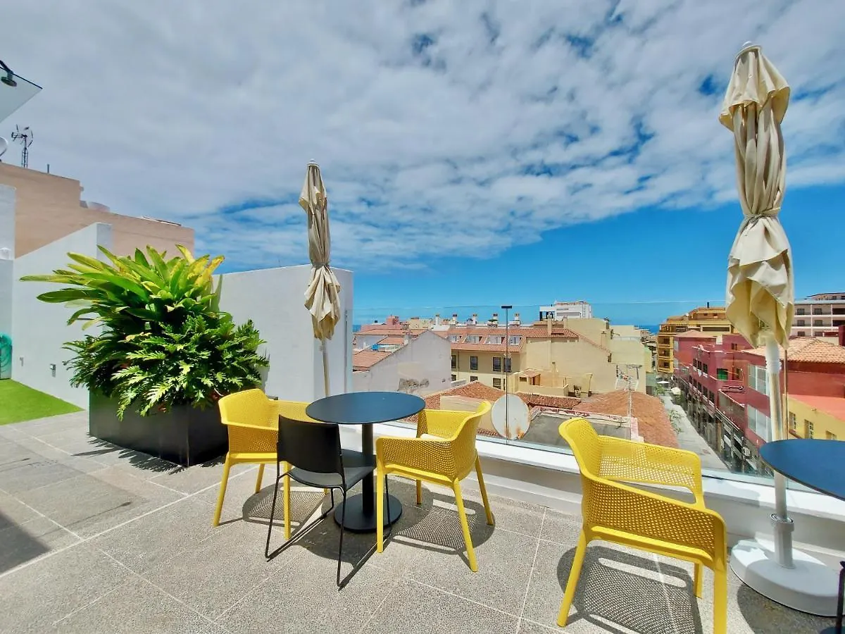 Atypicap Capsule Hostel Puerto de la Cruz  Kapslový hotel Puerto de la Cruz (Tenerife)