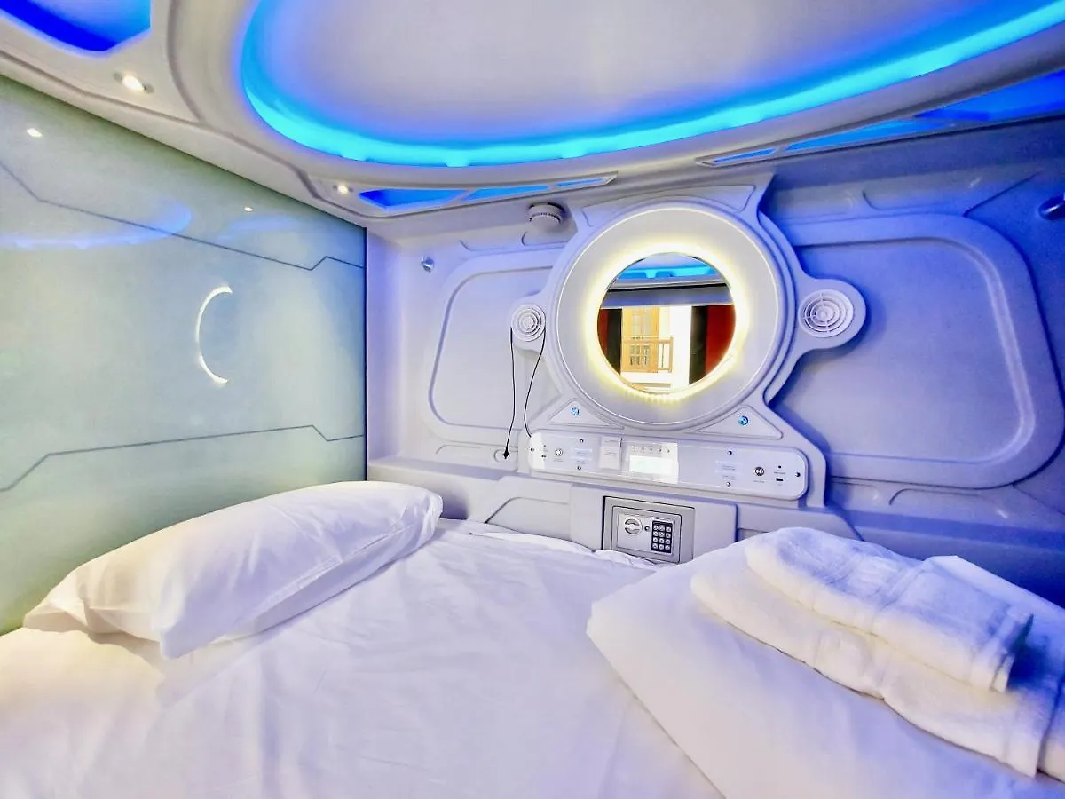 Atypicap Capsule Hostel Puerto de la Cruz  Capsule hotel