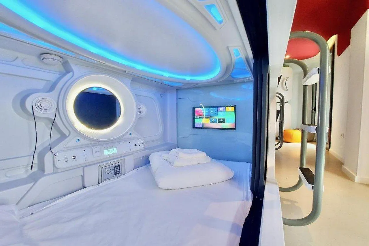 Atypicap Capsule Hostel location